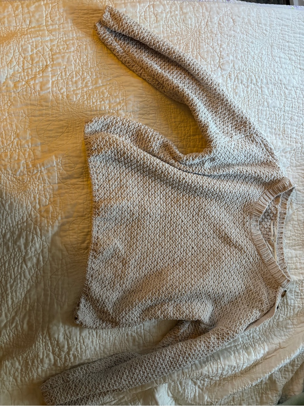 moon & madison Cream Crewneck Textured Knit Sweater